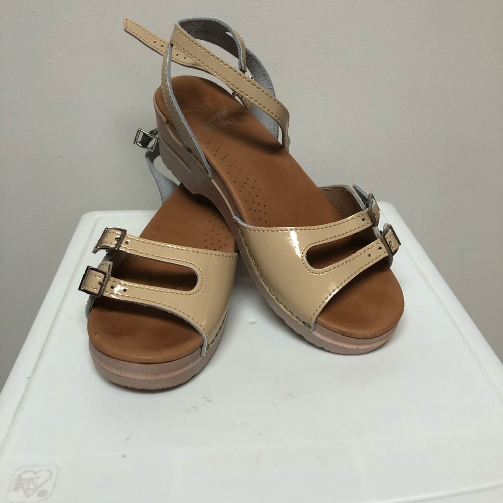 | Dansko | two strap wedge sandal. Size 39.